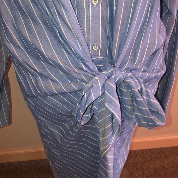 Socialite Tie Front Dress - Picture 2 of 8